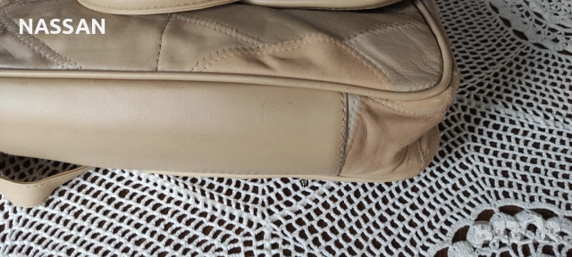 нова бежова чанта с къса и дълга дръжка, снимка 4 - Чанти - 52133461