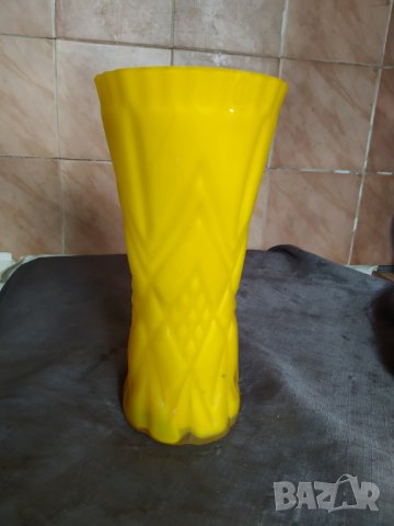 стъклена ваза арт деко