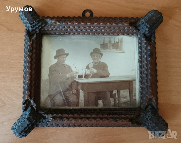 Антикварна рамка за снимки Tramp Art 