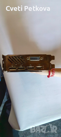 Видео карта Gigabyte 4GB, снимка 5 - Видеокарти - 44709449
