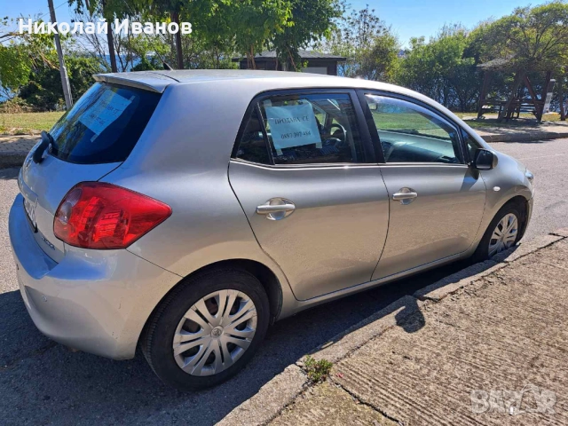 Toyota Auris 1.4 i 16V VVT-i , снимка 5 - Автомобили и джипове - 52013686