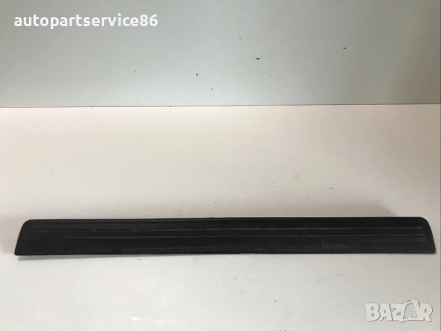 Праг (външна лайсна) преден ляв за Nissan Almera N16 1.5 dCi (2006)