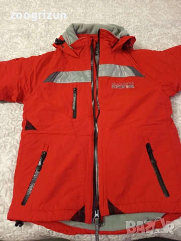 Дамско спортно яке с качулка и поларена подплата, снимка 6 - Якета - 54030377