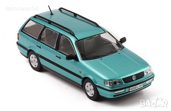 VOLKSWAGEN PASSAT BREAK 1993 - мащаб 1:43 на Premium X моделът е нов в PVC дисплей-кеис, снимка 2 - Колекции - 30923824