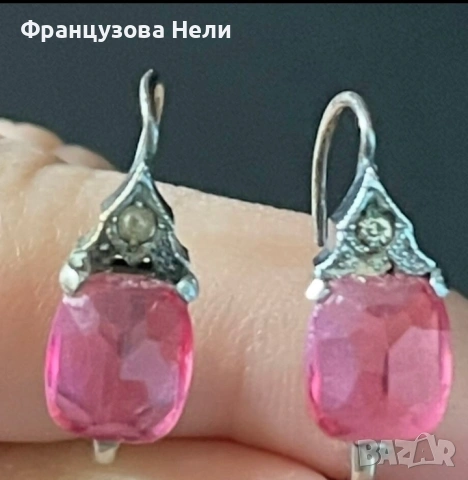 Стари, 100 годишни обеци, в оригиналната си кутия