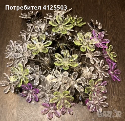 Красив полилей с кристални цветя