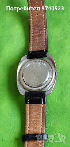 Винтидж от 80-те механичен Съветски USSR часовник ZARIA 17-JEWELS  с ръчно навиване, снимка 4 - Мъжки - 54125832