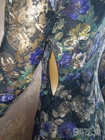 Rinascimento S- Елегантна  италианска рокля от стегнат тюл с флорален принт , снимка 8 - Рокли - 44684944