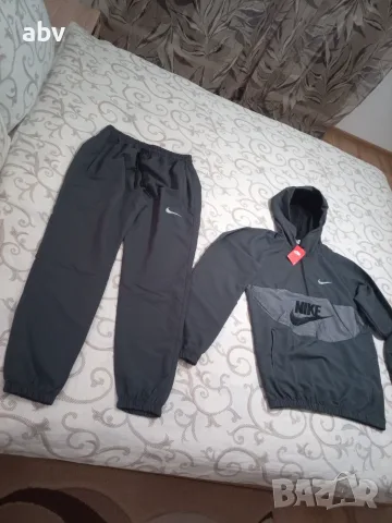 Нов екип на Найк Nike размер Л L, снимка 2 - Спортни дрехи, екипи - 56115387