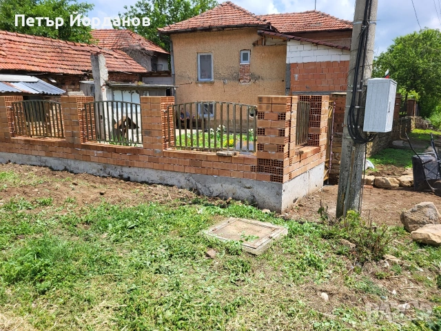 ​Къща след основен ремонт в с. Лисец (110 кв.м.), на 6 км от Ловеч