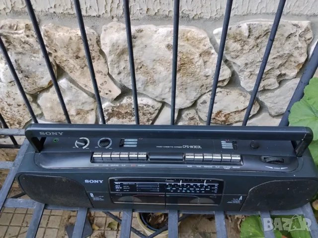 Касетофон SONY CFS W303L, снимка 2 - Радиокасетофони, транзистори - 55781275