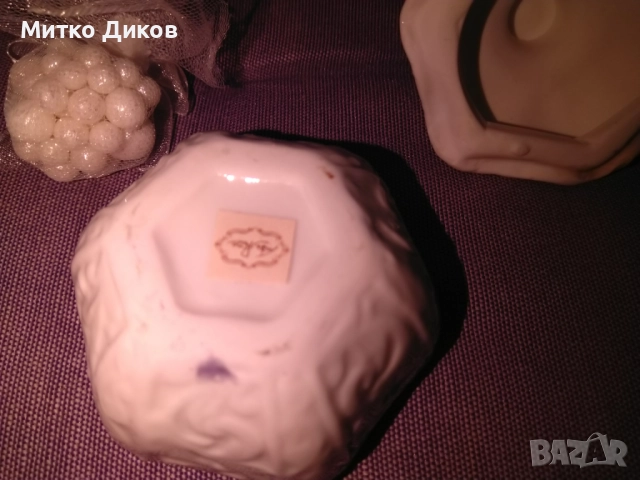 Порцеланова кутия за бижута с капак малка маркова, снимка 3 - Антикварни и старинни предмети - 52711367