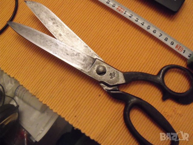 Шивашка ножица, снимка 2 - Антикварни и старинни предмети - 40717580