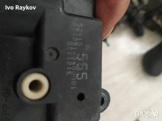  Моторче клапа парно 52410555 за RENAULT LAGUNA III , снимка 3 - Части - 50237632