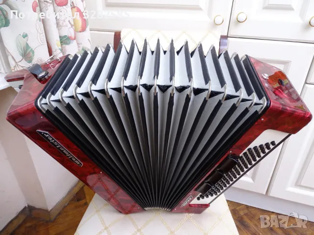 Акордеон Велтмайстер Серино 80 баса, снимка 1