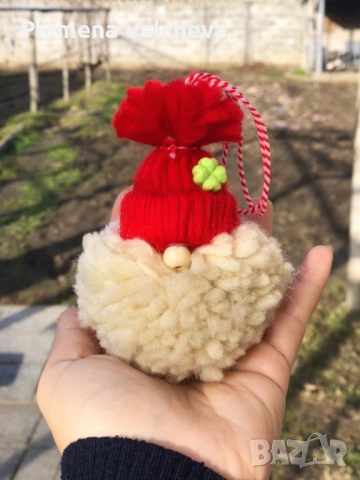 Качествени вълнени мартеници