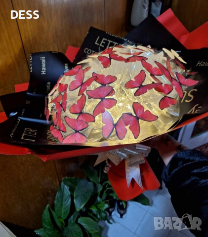 ЗАПОВЯДАЙТЕ‼️Луксозни,светещи,ръчно израбатени букети от "DESS" 45лв.🦋💐, снимка 11 - Подаръци за жени - 44635540