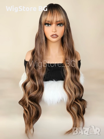 Дълга кафява къдрава перука на кичури с бретон