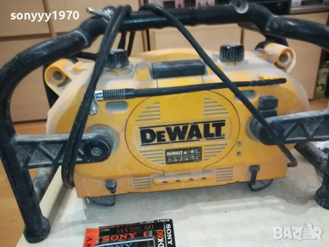 DEWALT PROFI RADIO 0810250825, снимка 15 - Радиокасетофони, транзистори - 51982119