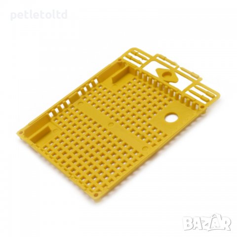 Изолаторна клетка за пчелна майка с 1 бр. пластмасова тапа и 6 бр. пластмасови пирони, снимка 2 - За пчели - 39947374