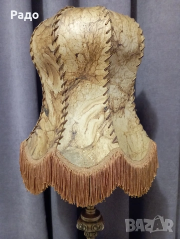 Голяма масивна бронзова лампа с кожен абажур, снимка 3 - Антикварни и старинни предмети - 46305619