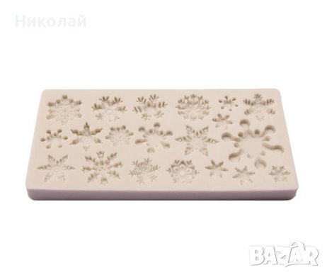 Силиконов молд с 20 снежинки , снежинка , декорация на торта , сладкиши коледен молд , фондан, снимка 3 - Форми - 38373691