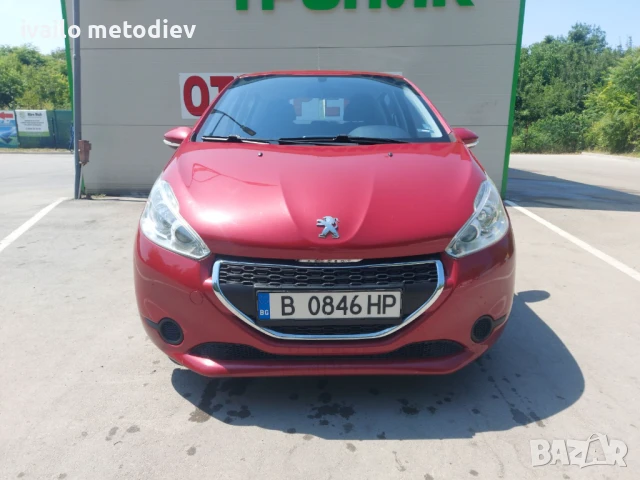 Peugeot 208 1.2 бензин 82к.с  2013г., снимка 2 - Автомобили и джипове - 50821475