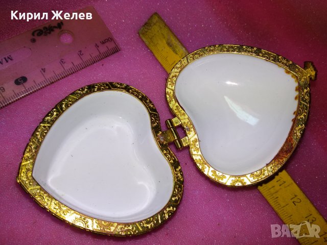 КРАСИВА ПОРЦЕЛАНОВА КУТИЙКА За БИЖУТА - СЪРЧИЦЕ с КОЛЕДНА ТЕМАТИКА ДЯДО КОЛЕДА на КАПАЧЕТО 42858, снимка 3 - Други ценни предмети - 44312243