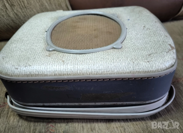 грамофон Teppaz Oscar, снимка 6 - Грамофонни плочи - 52246157