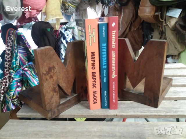 Държач, подпирач, стопери за книги- 2бр.дървени големи, снимка 8 - Декорация за дома - 32109764