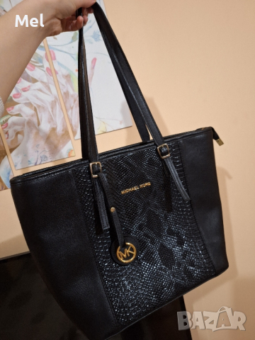 дамска чанта Michael kors, снимка 1 - Чанти - 44621538