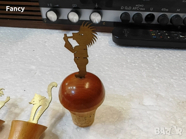 Стари Тапи за бутилки, снимка 8 - Други ценни предмети - 51827514
