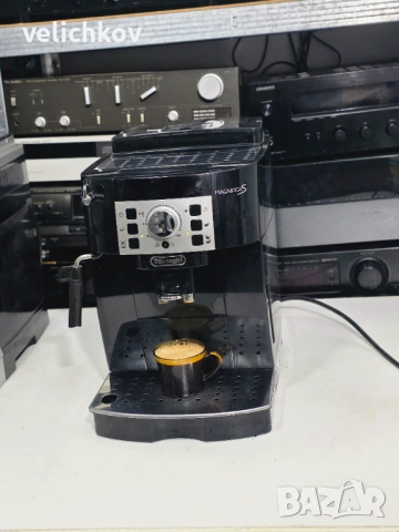 работеща кафемашина De’Longhi Magnifica S, снимка 3 - Кафемашини - 52772831