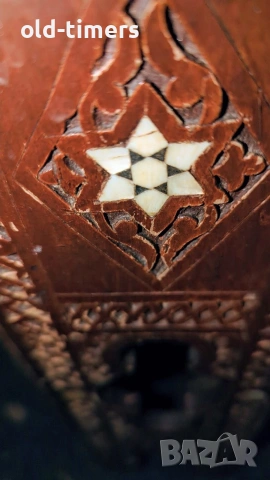 Антикварна сирийска маса – масивен орех и инкрустация, снимка 4 - Антикварни и старинни предмети - 53289124