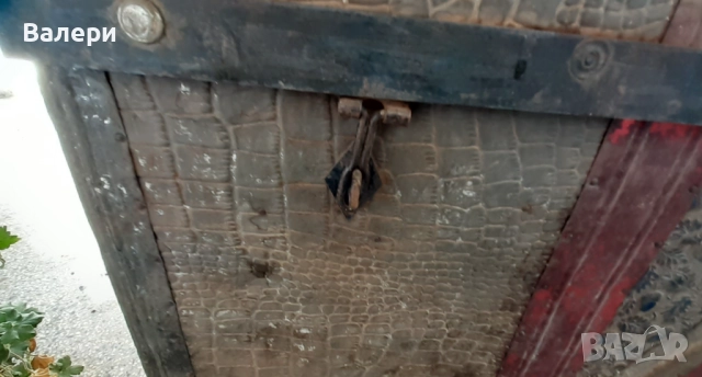 Старинна ракла (сандък за чеиз), снимка 5 - Антикварни и старинни предмети - 52788353