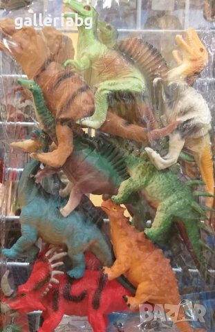 Комплект динозаври (Dino World), снимка 1 - Фигурки - 39919577