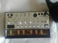 Korg Volca Bass – аналогов бас синтезатор, пълен комплект, снимка 3