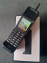 Класически малък ретро мобилен телефон с две SIM карти H999 ,FM Видео Будилник, снимка 1 - Други - 44650656