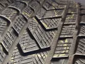 Гуми Pirelli Scorpion Winter 285/40 R21, снимка 10