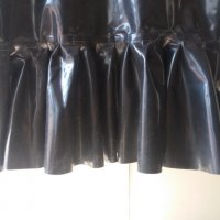 Пола от латекс в черно модел рибена опашка, снимка 7 - Поли - 37668892