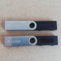 Ledger Nano S хардуерен крипто портфейл, снимка 2 - USB Flash памети - 42346270