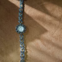 Дамски посребрени часовници, снимка 2 - Дамски - 17267737