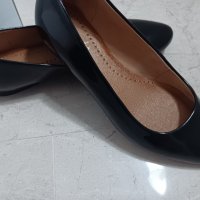 Обувки, снимка 1 - Дамски ежедневни обувки - 42676151
