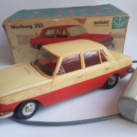 Търся да закупя такава Стара ГДР играчка Вартбург., снимка 1 - Колекции - 40803096