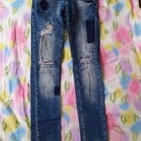Дамски дънки панталони ХС_С размер Скъсани дънки , снимка 4 - Дънки - 30981697