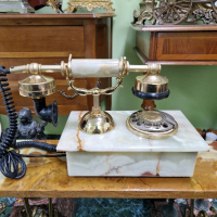 Уникален  рядък  антикварен колекционерски холандски телефон оникс позлатен бронз , снимка 1 - Антикварни и старинни предмети - 44550173