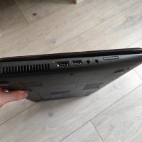 Продавам 17" лаптоп Dell Inspiron N7110, снимка 6 - Лаптопи за дома - 44352894
