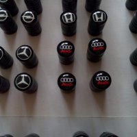 Качественни черни капачки за вентили винтили с емблеми на марка кола автомобил мотор камион джип мик, снимка 5 - Аксесоари и консумативи - 29811432