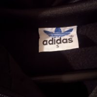 Черно горнище Adidas S размер спортно анцунг, снимка 3 - Спортни екипи - 34175910