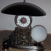 Часовник, снимка 1 - Антикварни и старинни предмети - 34404669